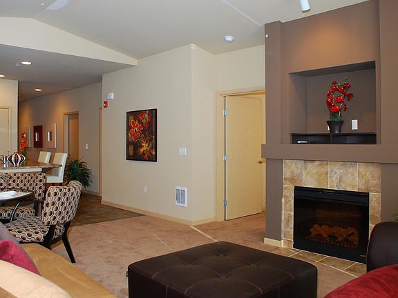 4th image of 421 Marland St SW APT 8B