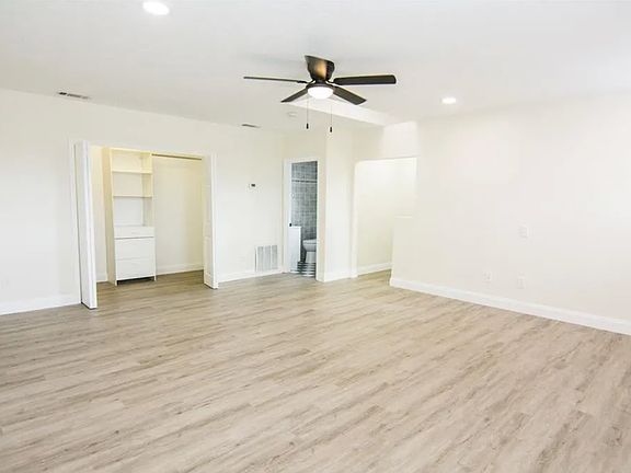 5th image of 625 Mercado Ave