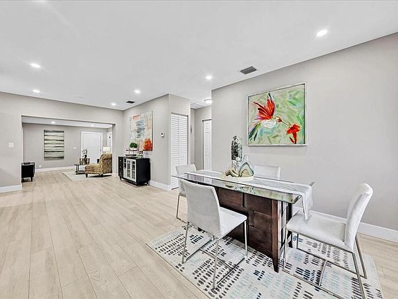 4th image of 3511 SW 32nd Avenue