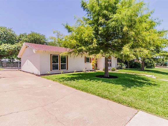 4th image of 6308 Kingswood Dr
