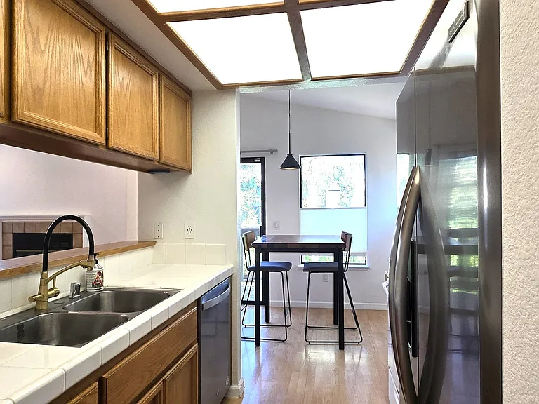 38715 Huntington Cir — Photo 4