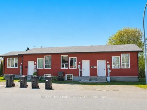 303 Frederica St W, Thunder Bay, ON P7E 3W4
