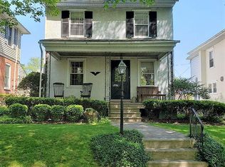 1531 Dauphin Ave, Wyomissing, PA 19610