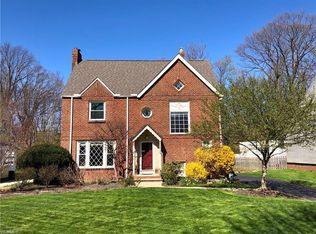 3729 Meadowbrook Blvd, University Heights, OH 44118