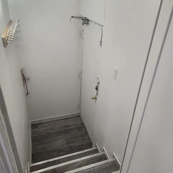 1500 Sandhurst Cir #24 — Photo 5