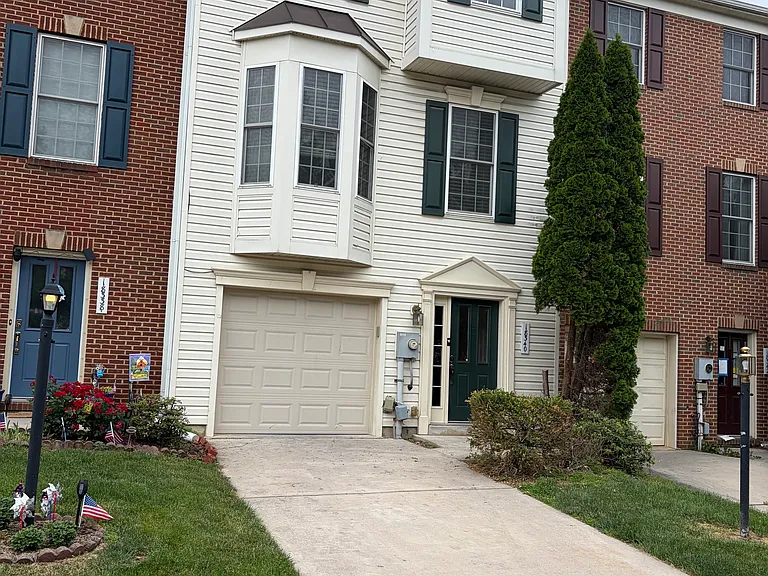 18340 Roy Croft Dr — Photo 35