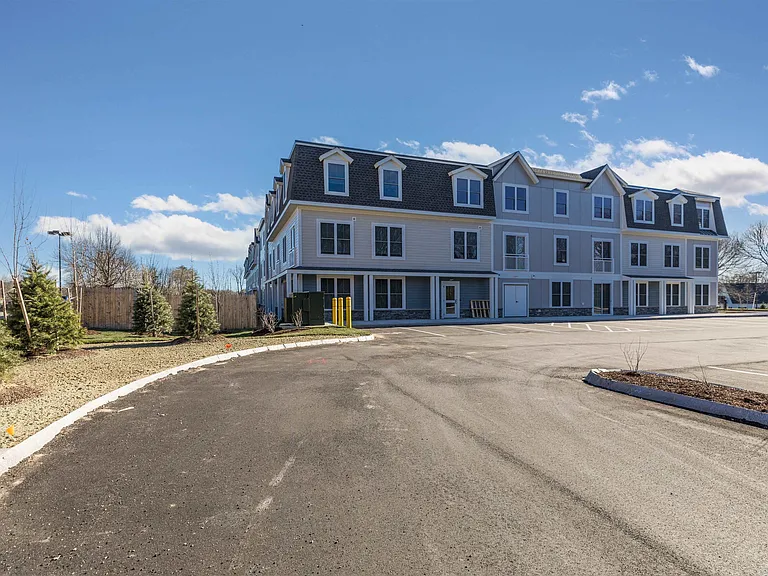 7 Hannaford Dr — Photo 16