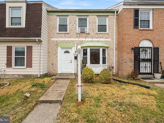 4th image of 2214 Dawn Ln