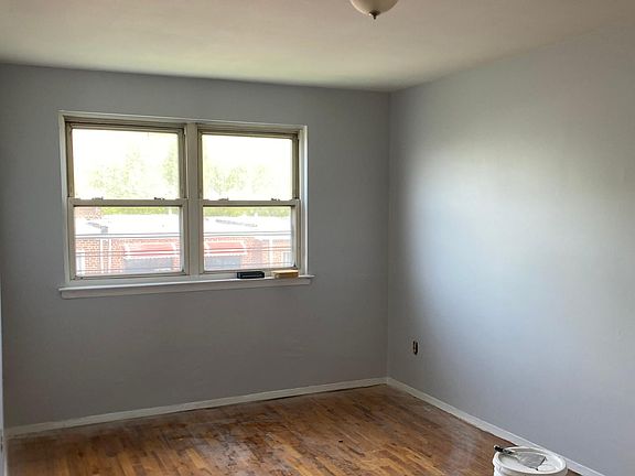 3rd image of 3136 Edson Ave Floor 2
