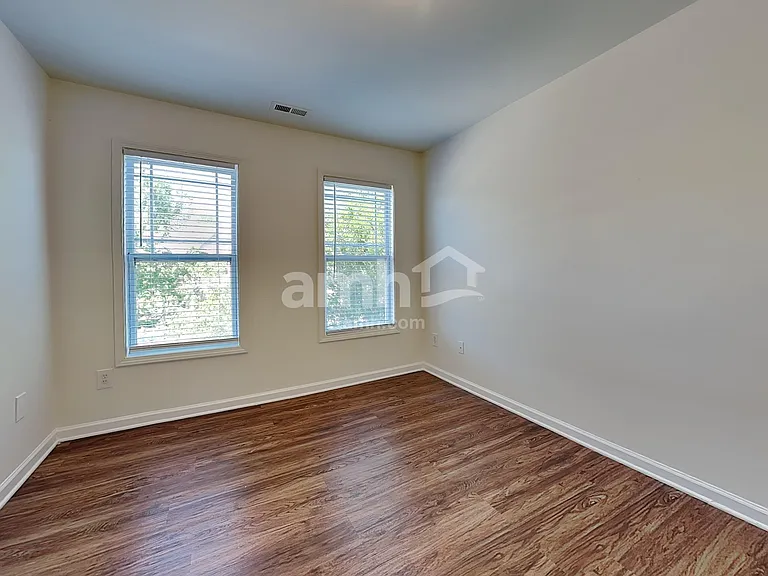 1119 Bridlemine Dr — Photo 20