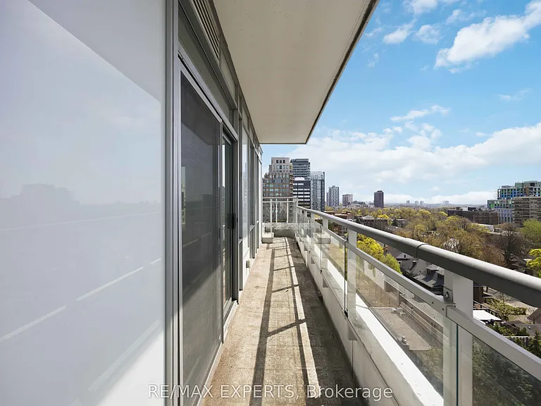 223 Saint Clair Ave W #1007 — Photo 24