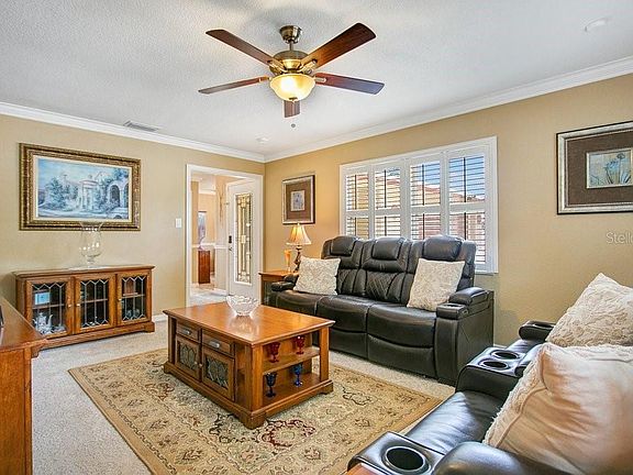 5th image of 2156 Bonanza Ave