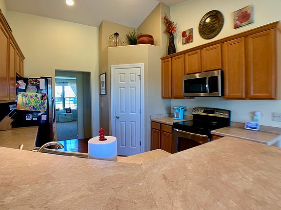 2nd image of W193N15851 Sherman Parc Cir