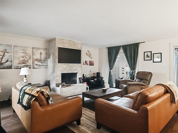 3rd image of 2735 Caton Pl