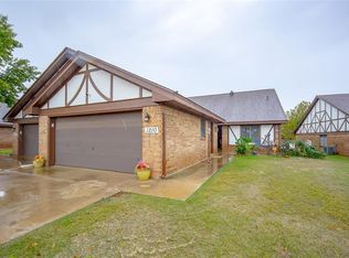 3210 Pondridge Rd, Chickasha, OK 73018