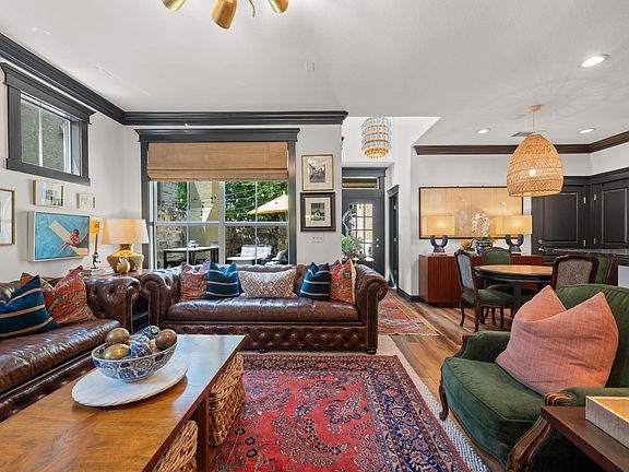 3rd image of 3406 Menchaca Rd #8