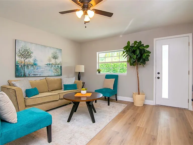 3708 W Tyson Ave — Photo 5