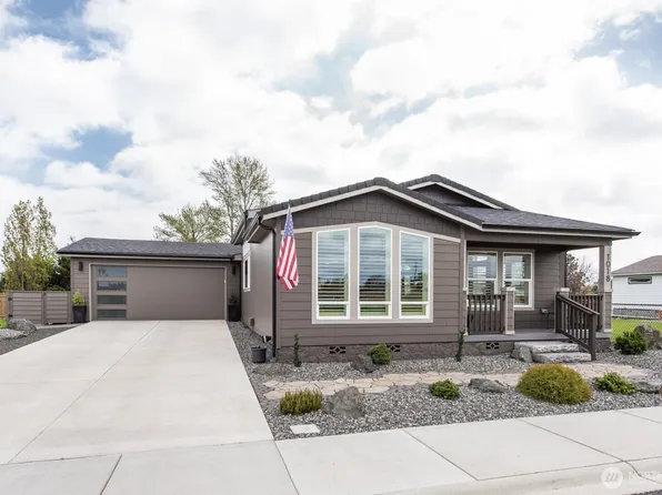 1018 N Violet Avenue, Sequim, WA 98382
