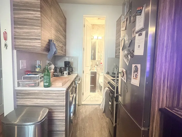 412 W 22nd St #5R — Photo 3