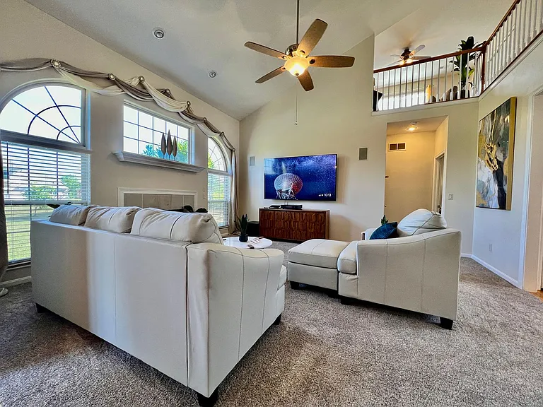 6608 Rosemont Ln — Photo 38