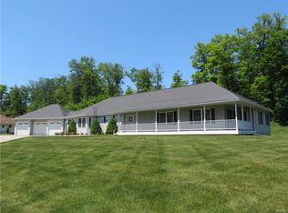 209 Bradford Ln, Whitesboro, NY 13492