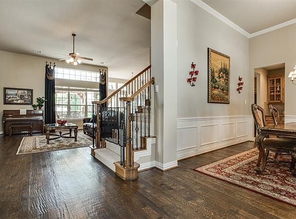 5th image of 2149 Long Branch Dr