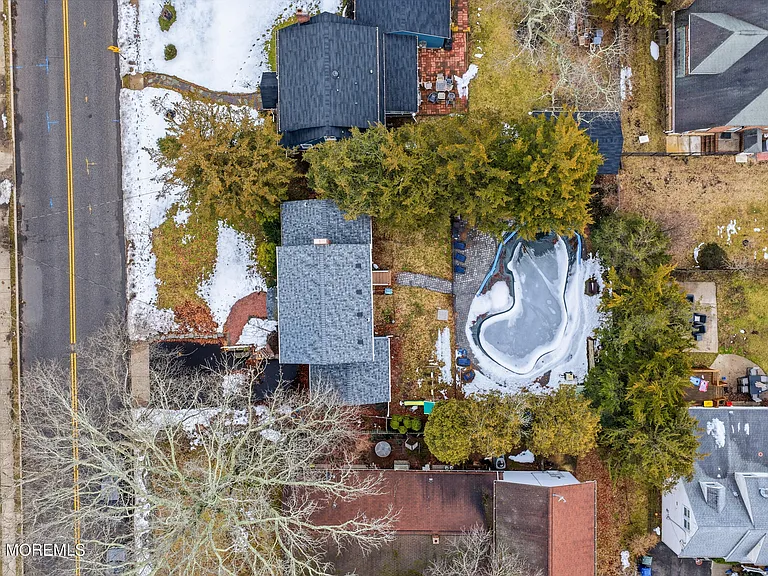 416 Roosevelt Ave — Photo 34