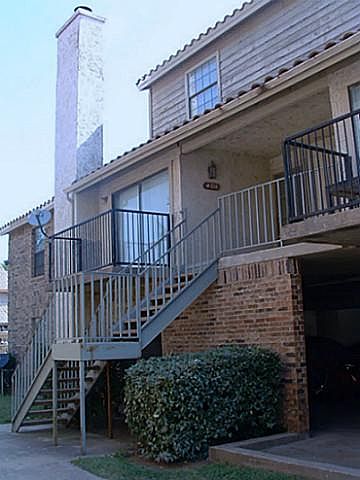 1st image of 224 Shady Lane Dr