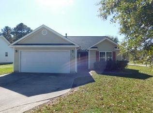 205 Sellhorn Blvd, New Bern, NC 28562