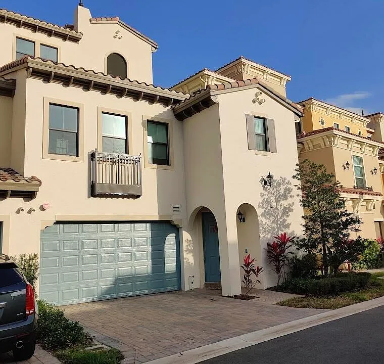 2950 NW 124th Way
