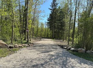 11611 Washington St, Chagrin Falls, OH 44023