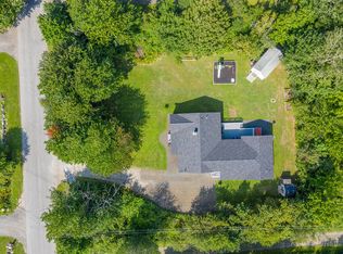 13 Lake View Ter, Rockland, ME 04841