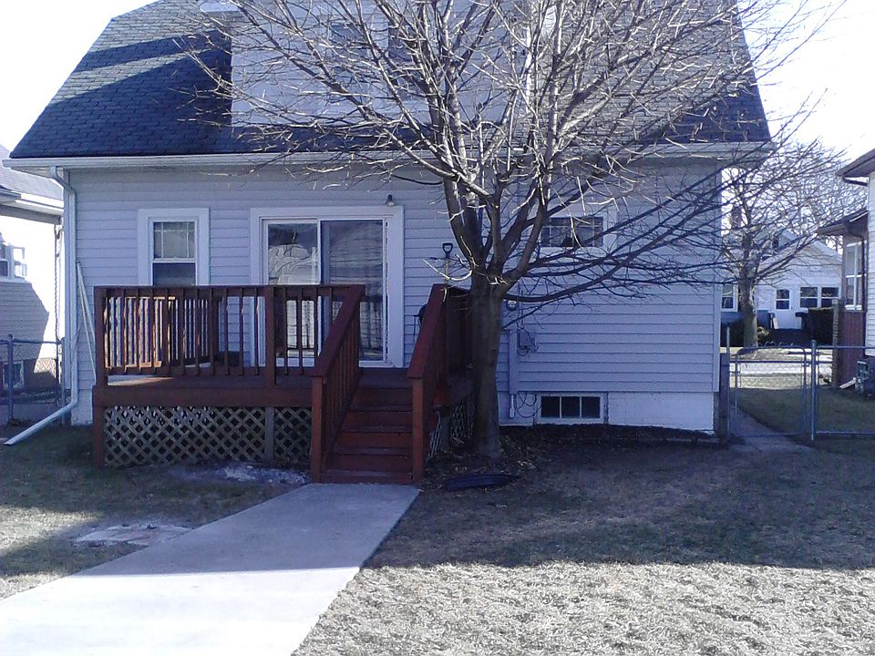 2nd image of 6082 NE 96th St
