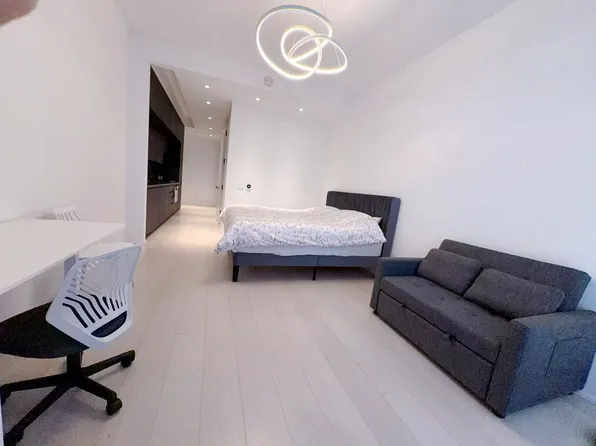 130 William Street image 1 of 12