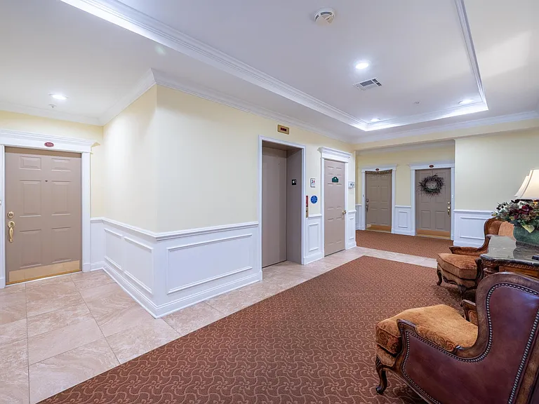 539 Sophee Ln #539 — Photo 43