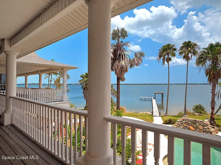 6285 N Highway 1 — Photo 11