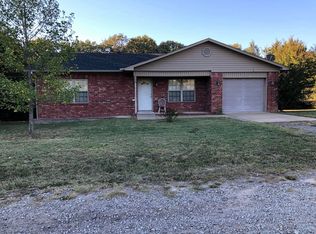 355 Private Road 1762, London, AR 72847