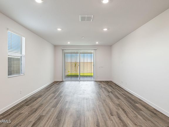 5th image of 17706 W SANNA Street