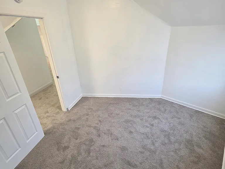 15863 Sorrento St — Photo 32