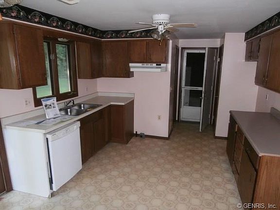 5th image of 1375 Brookedge Dr