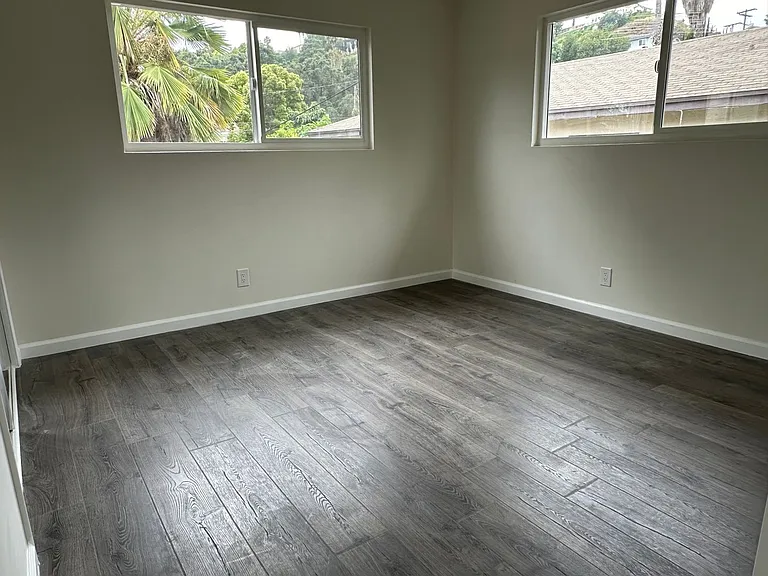1371 Hilda Ave — Photo 5