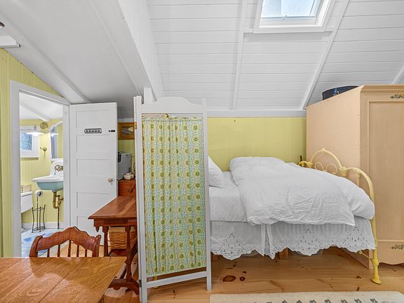 15th image of this home