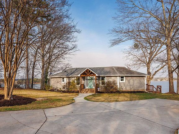 5th image of 900 Sunset Rd