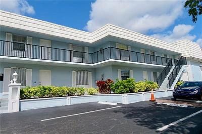 1st image of 4291 NW 9th Ave APT 206