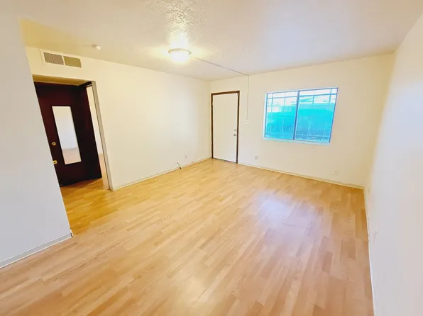 3618 Lafayette Drive Ne, 3618 Lafayette Dr NE APT D, Albuquerque, NM 87107