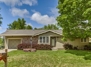 12 Virginia Hills Rd, Council Bluffs, IA 51503