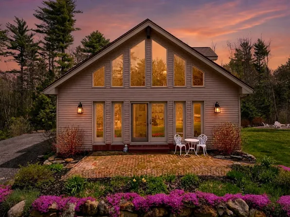 61 Monson Turnpike Rd, Petersham, MA 01366