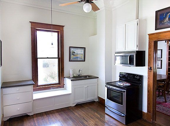 4th image of 408 N Llano St