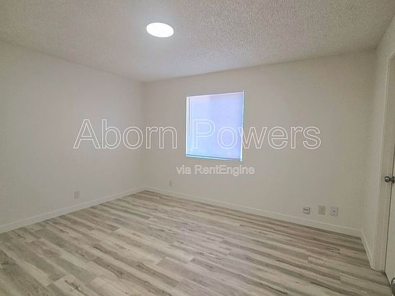 3rd image of 1140 Melton Dr APT 2