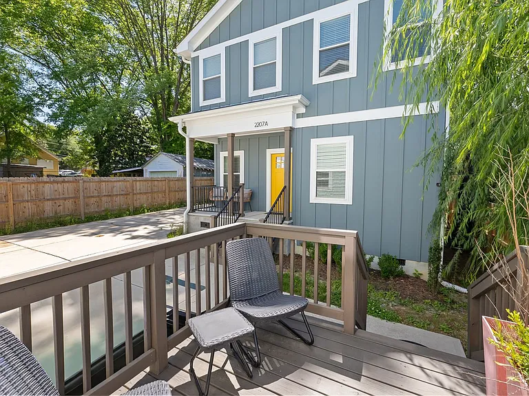 2207B Otis St — Photo 22